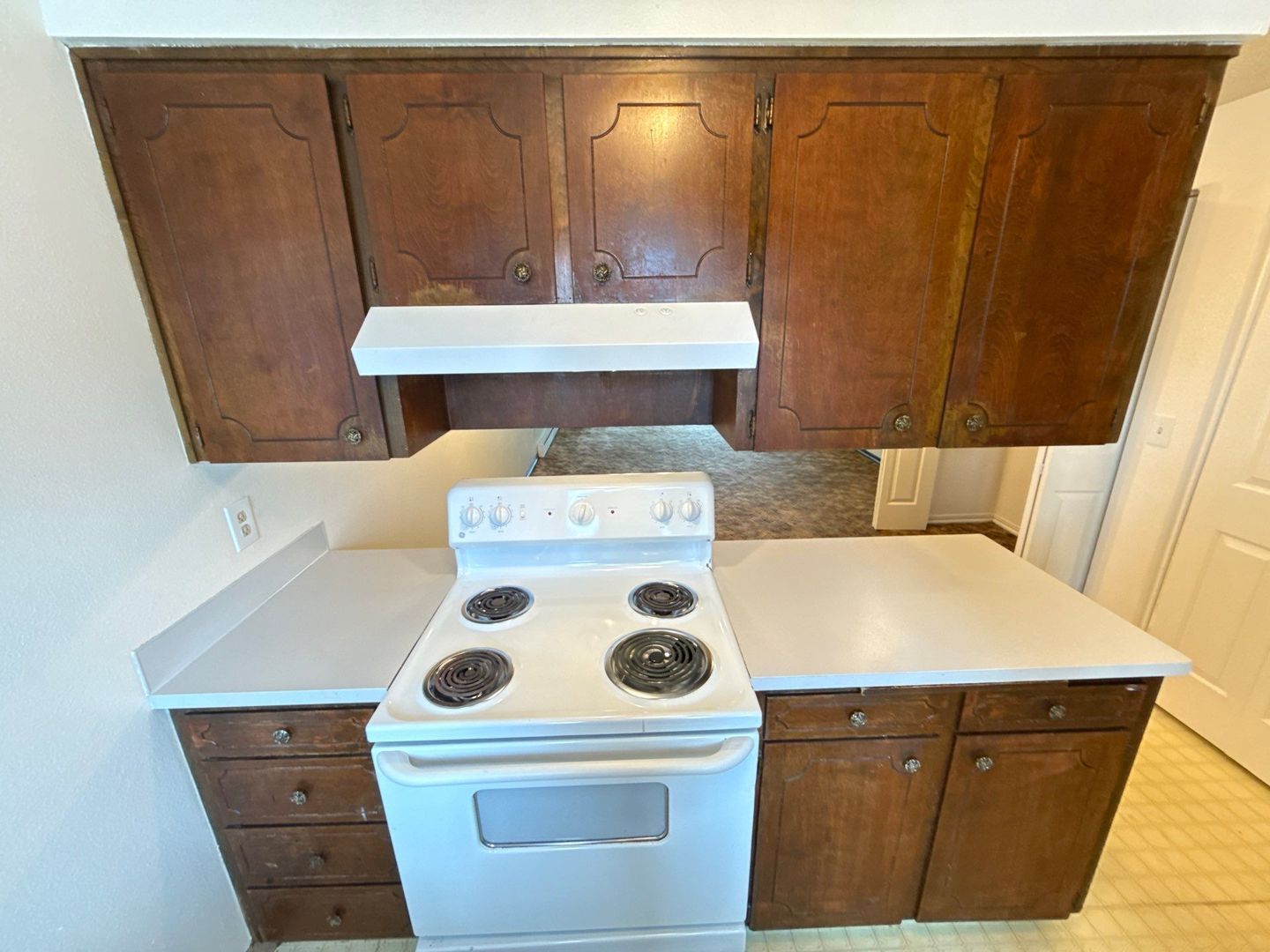 $1095 First 3 Months, SE Salem 2 Bed 1 Bath, 2nd Floor Apartment, Pet's are Welcome | AVAILABLE NOW! property image