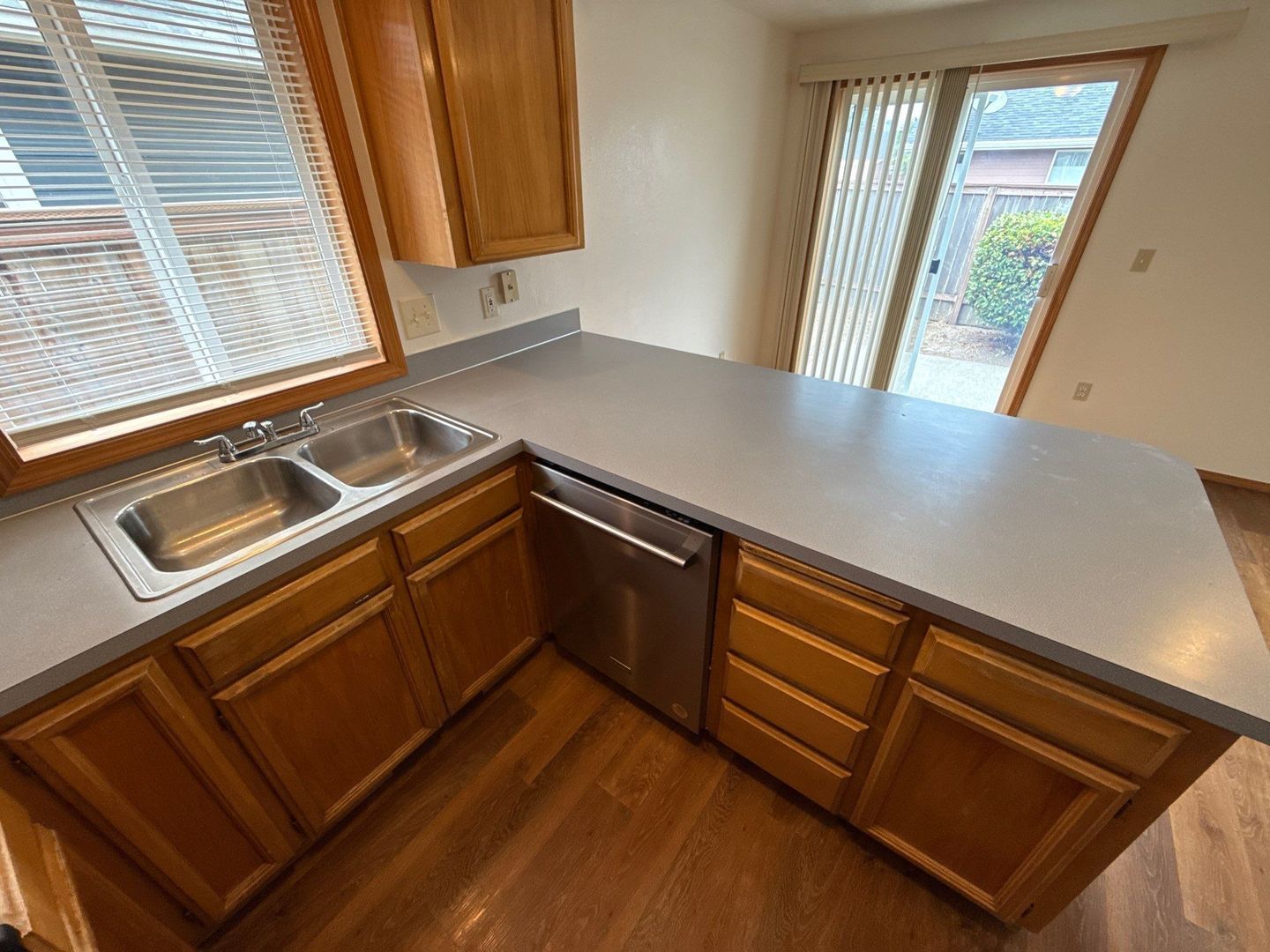 NE Salem 3 Bed 2 Bath Single Family Home, AVAILABLE NOW! property image
