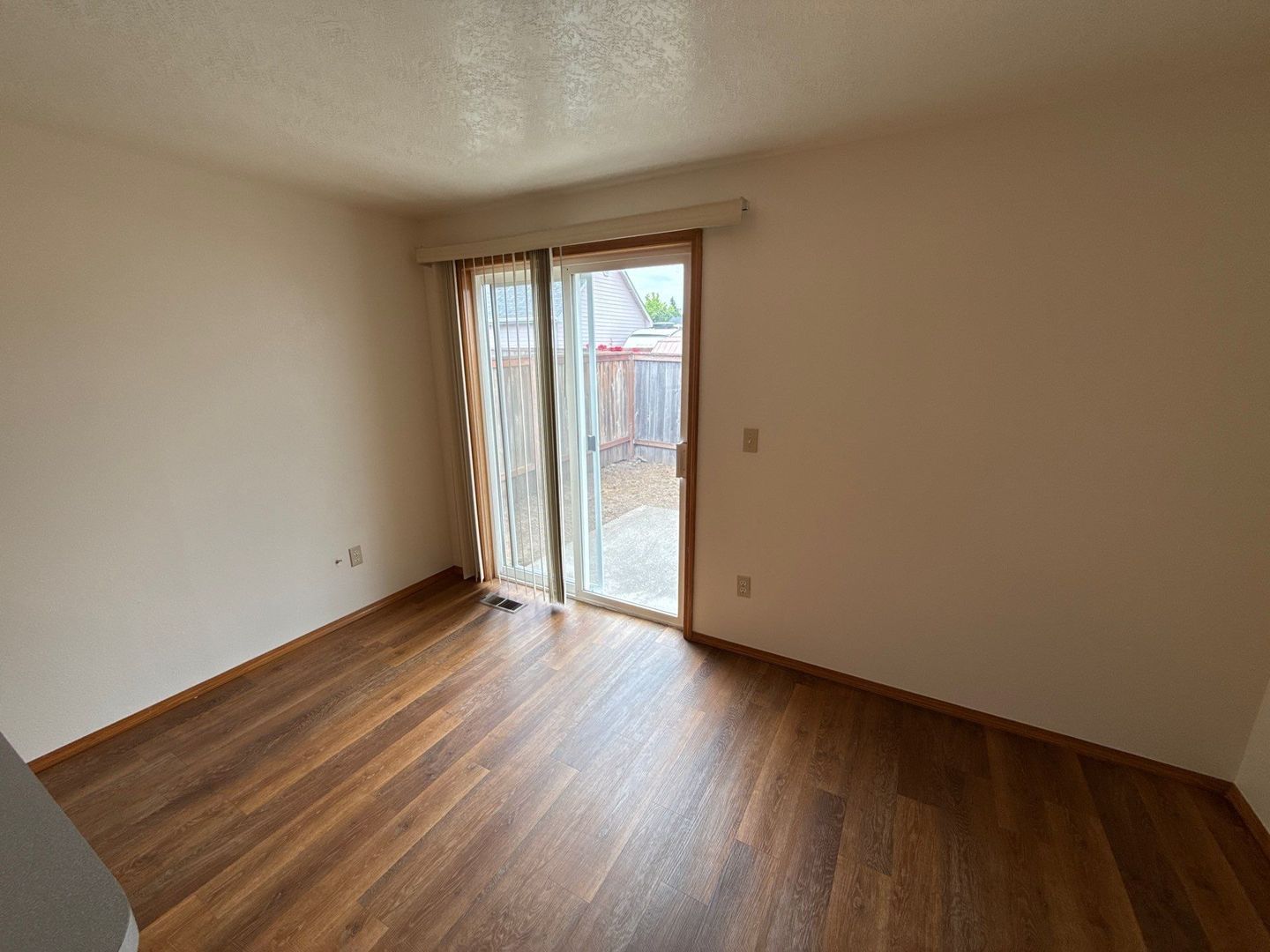 NE Salem 3 Bed 2 Bath Single Family Home, AVAILABLE NOW! property image