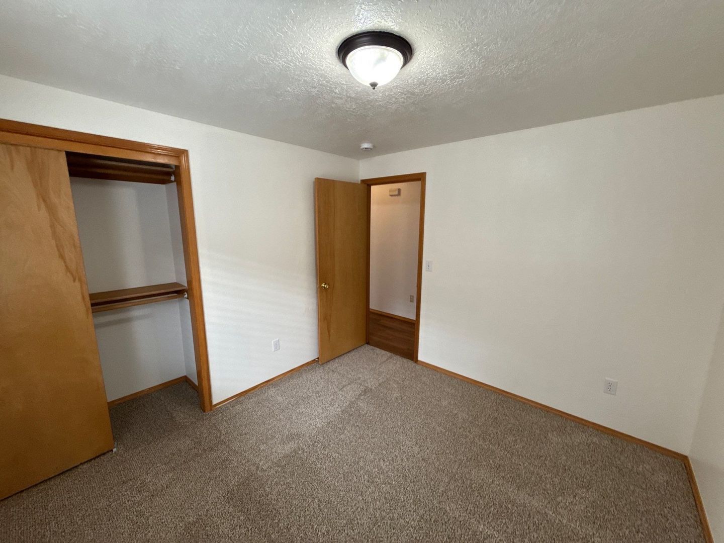 NE Salem 3 Bed 2 Bath Single Family Home, AVAILABLE NOW! property image