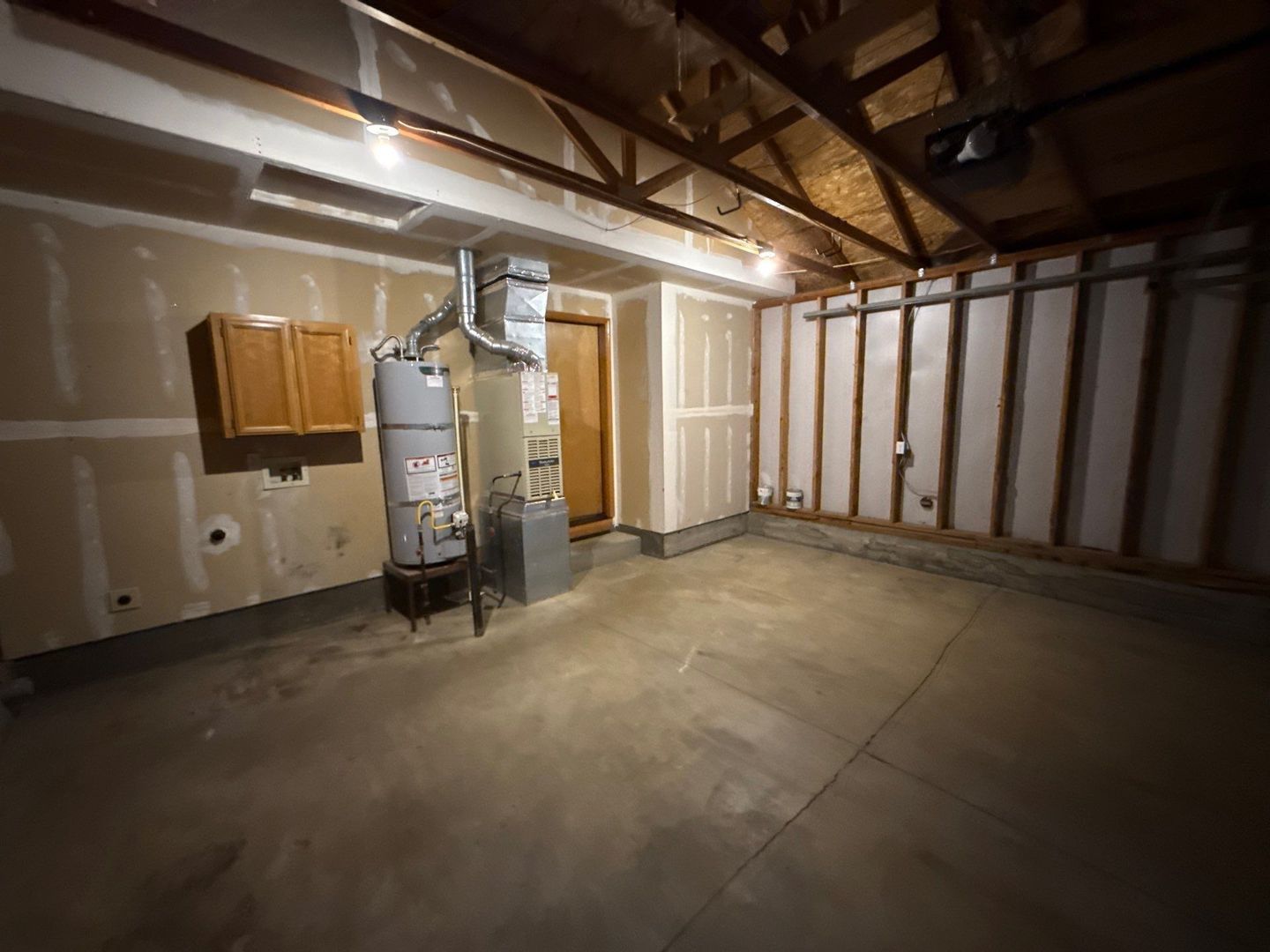 NE Salem 3 Bed 2 Bath Single Family Home, AVAILABLE NOW! property image