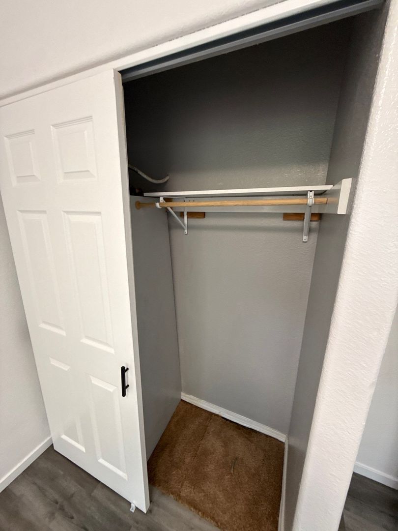 Sweet Home 2 Bed 1 Bath Duplex, Fully Fenced Back Yard, AVAILABLE NOW! property image
