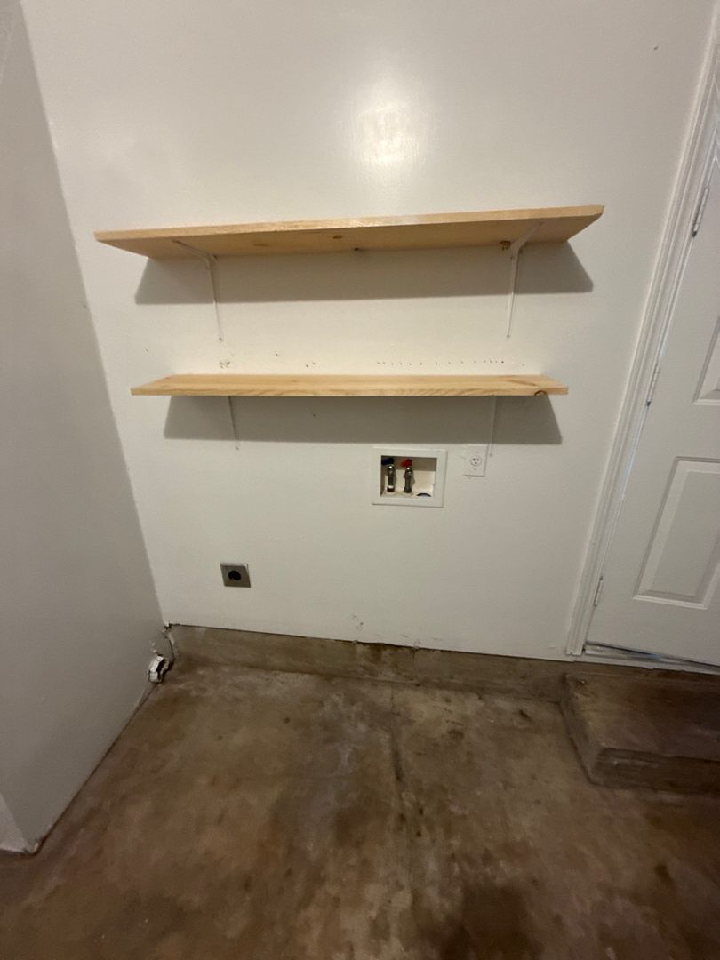 Sweet Home 2 Bed 1 Bath Duplex, Fully Fenced Back Yard, AVAILABLE NOW! property image