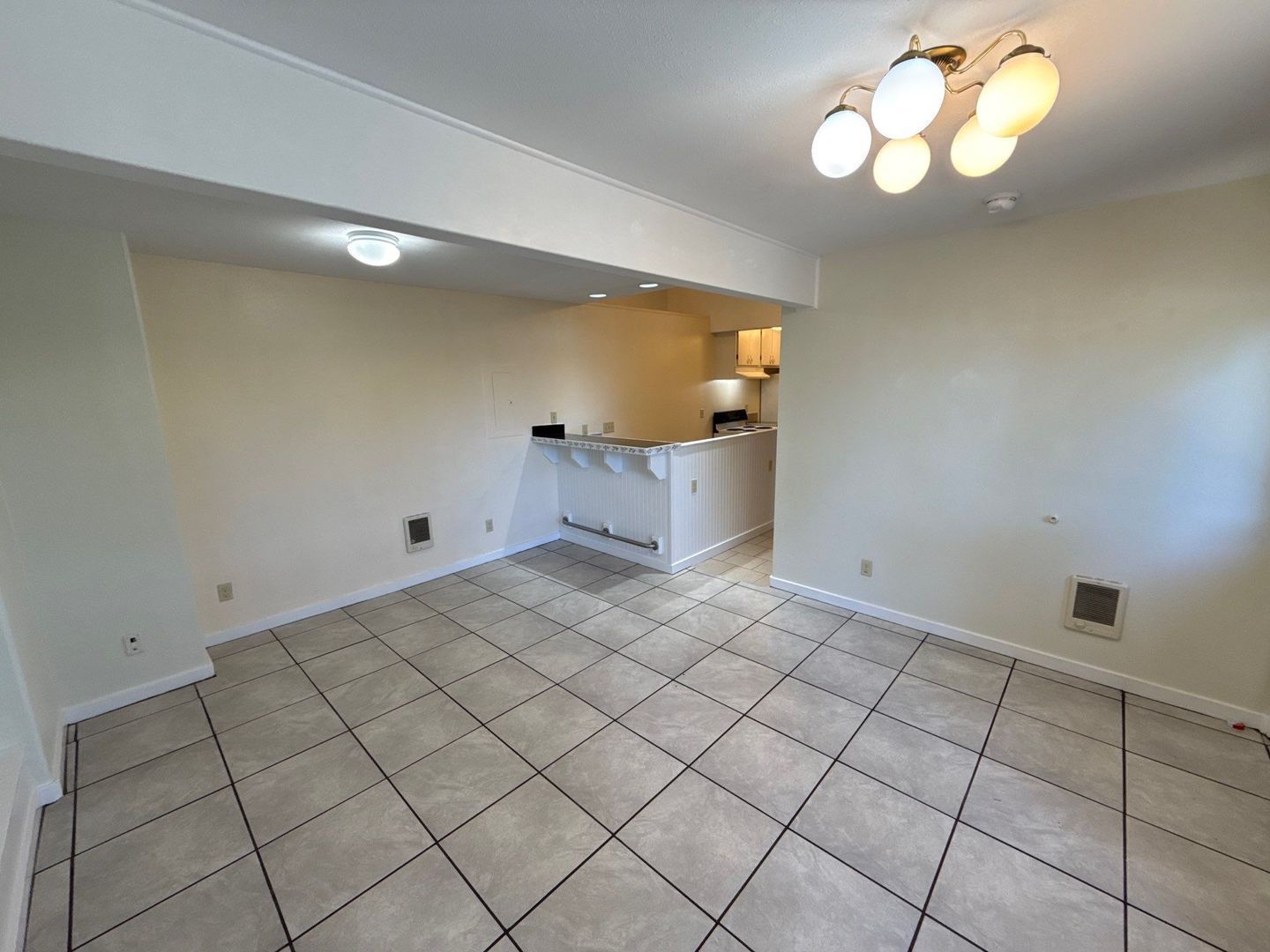 Monmouth 1 Bed 1 Bath, 2nd Floor Apartment, W/D in Unit, AVAILABLE NOW! property image