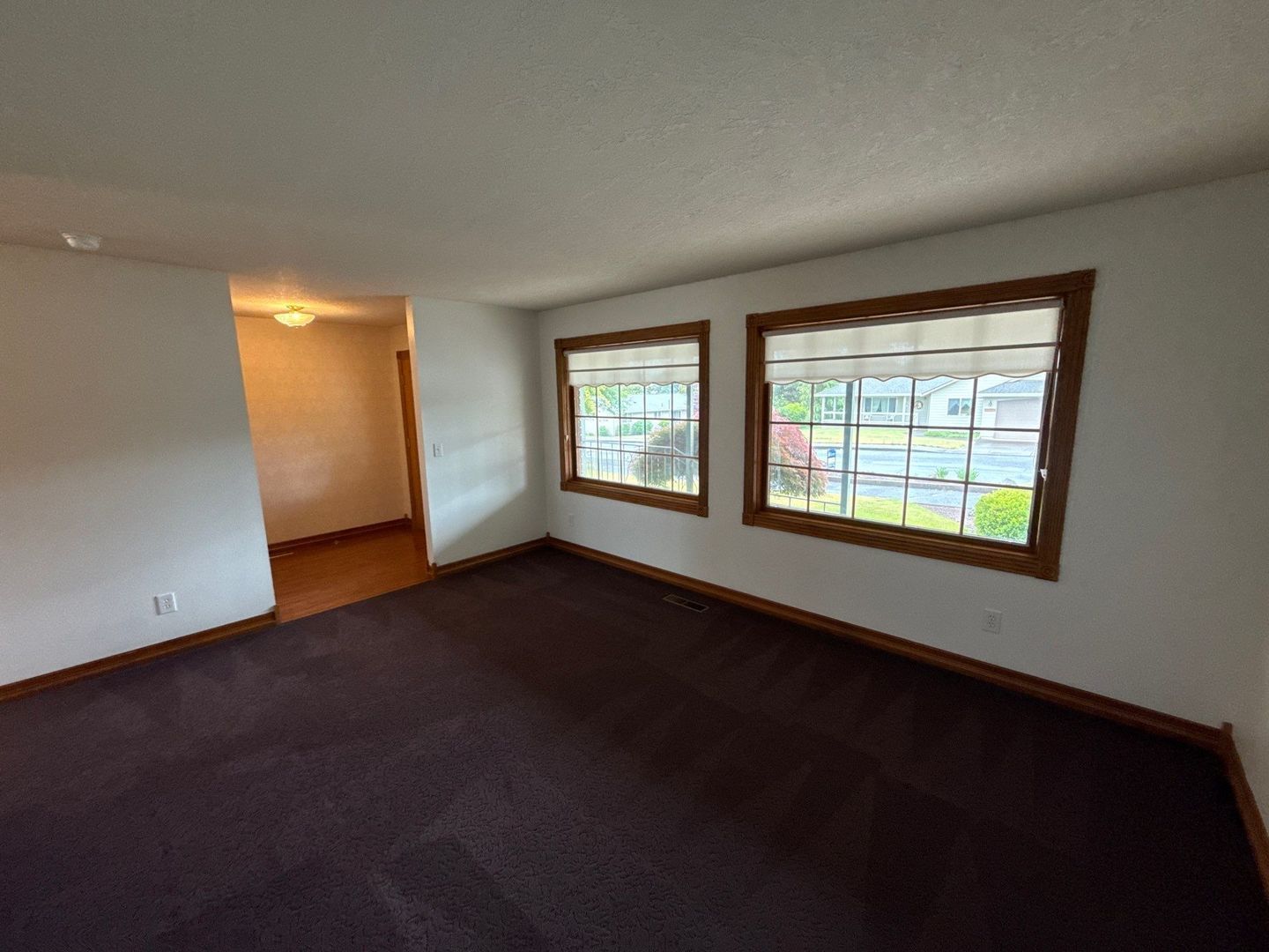 Sublimity 3 Bed, 2 Bath, Single Family Home, w/Fully Fenced Back Yard, AVAILABLE NOW! property image