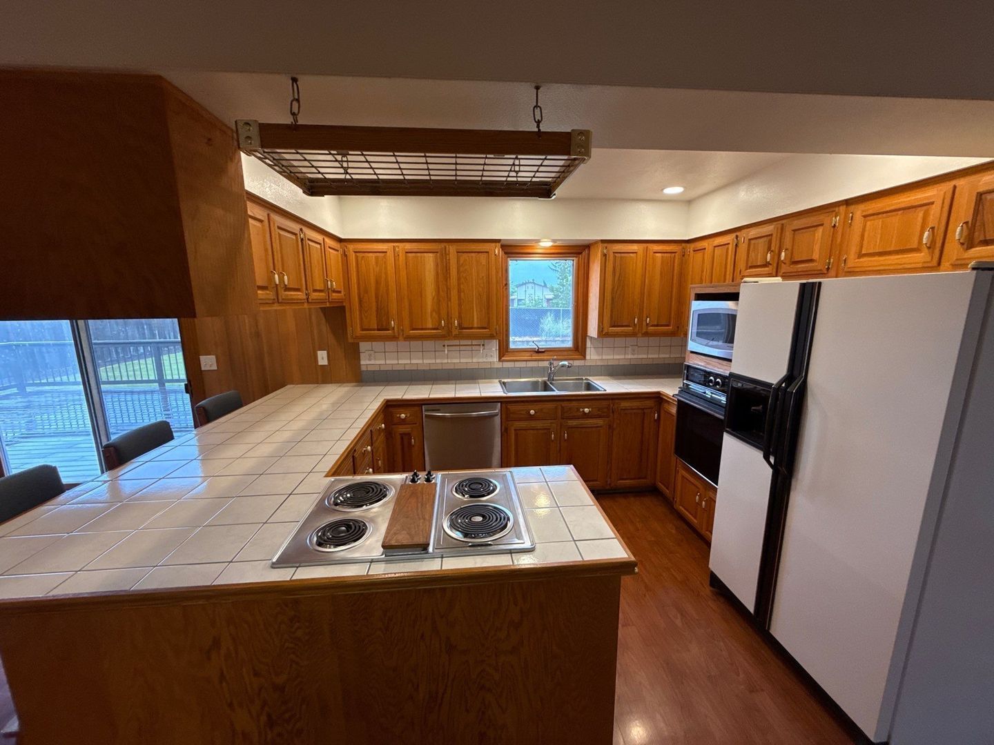 Sublimity 3 Bed, 2 Bath, Single Family Home, w/Fully Fenced Back Yard, AVAILABLE NOW! property image