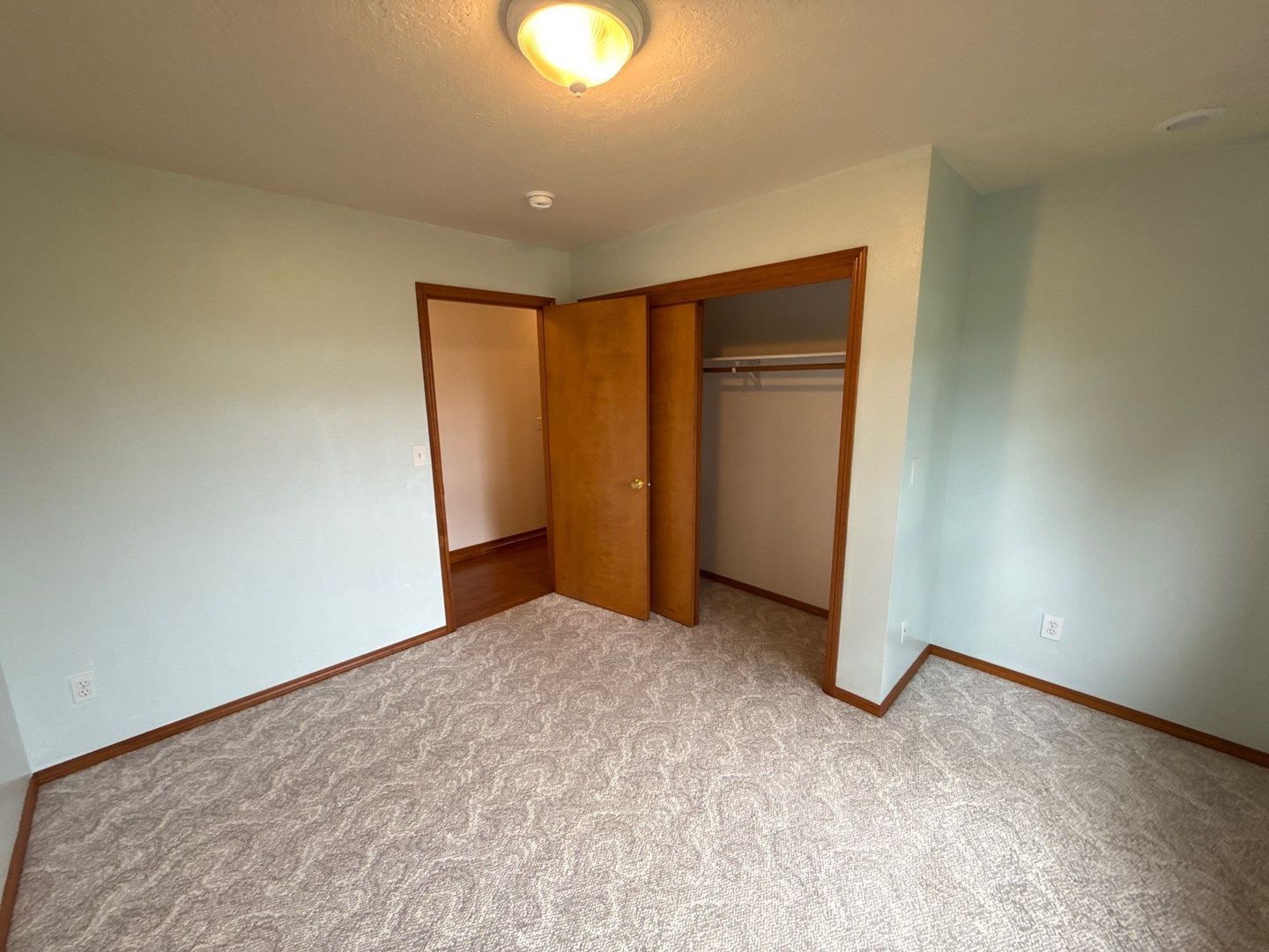 Sublimity 3 Bed, 2 Bath, Single Family Home, w/Fully Fenced Back Yard, AVAILABLE NOW! property image