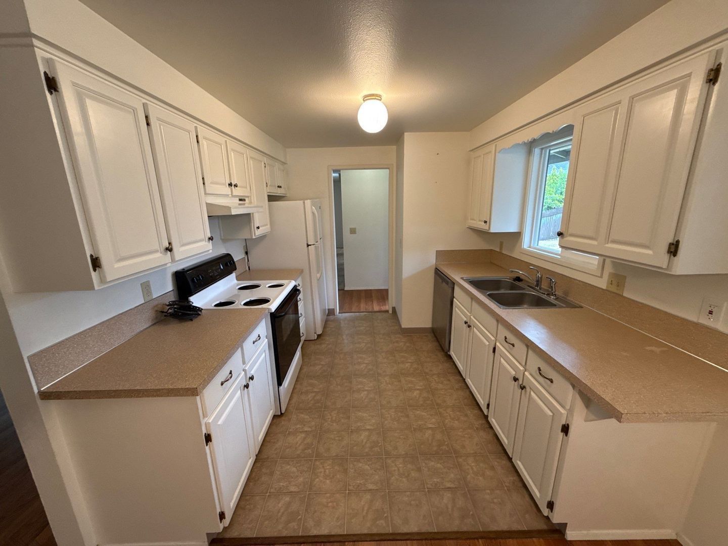 NW Salem 3 Bed 2 Bath, Single Family Home, Coming Soon! property image