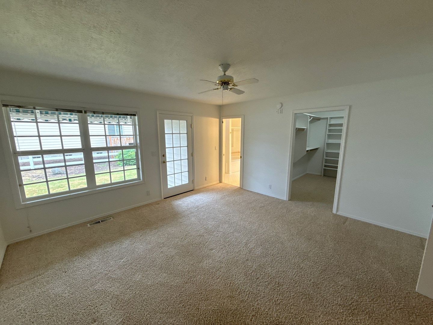 Woodburn 3 Bed + 2 Bonus Rooms, 2 Bath, Single Family Home. COMING SOON! property image