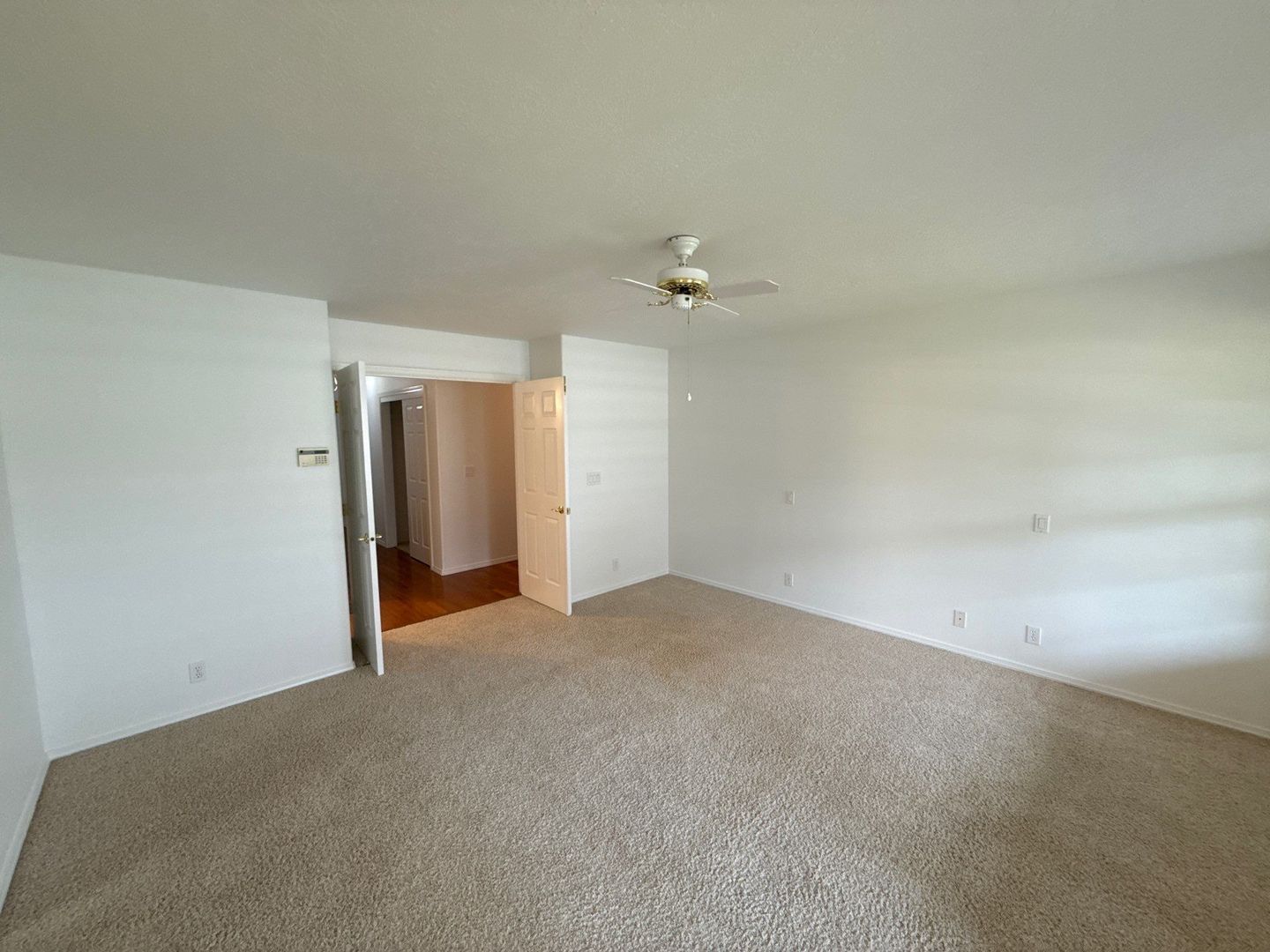 Woodburn 3 Bed + 2 Bonus Rooms, 2 Bath, Single Family Home. COMING SOON! property image