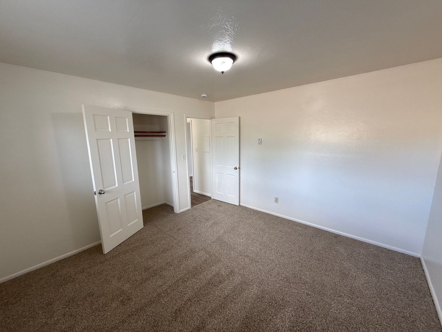 SE Dallas, 1 Bed, 1 Bath, 1st Floor Apartment, AVAILABLE NOW! property image