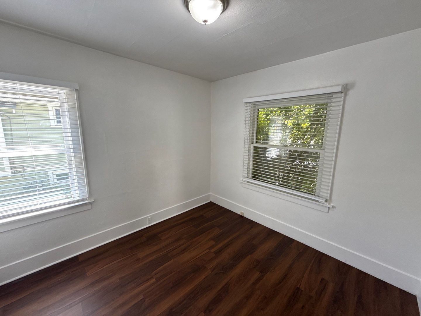 SE Salem Spacious 2 Bed, 1 Bath, Single Family Home, AVAILABLE NOW! property image