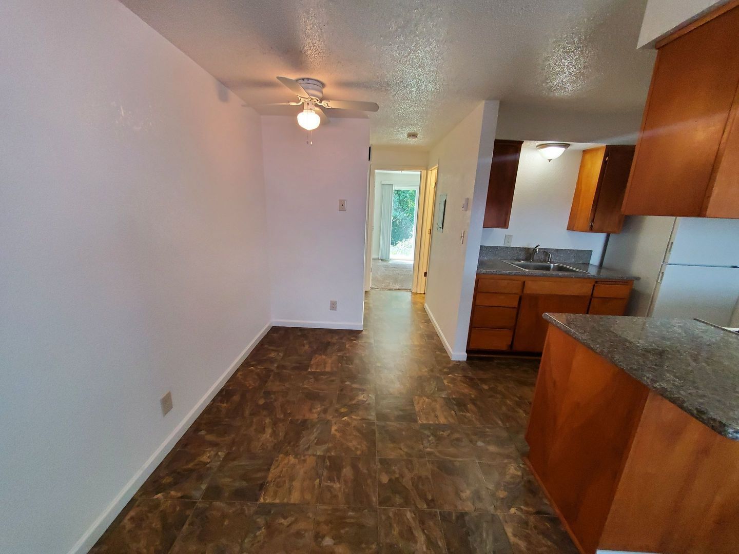 SW Albany 1 Bed 1 Bath 1st Floor Apartment, Laundry On Site, COMING SOON! property image