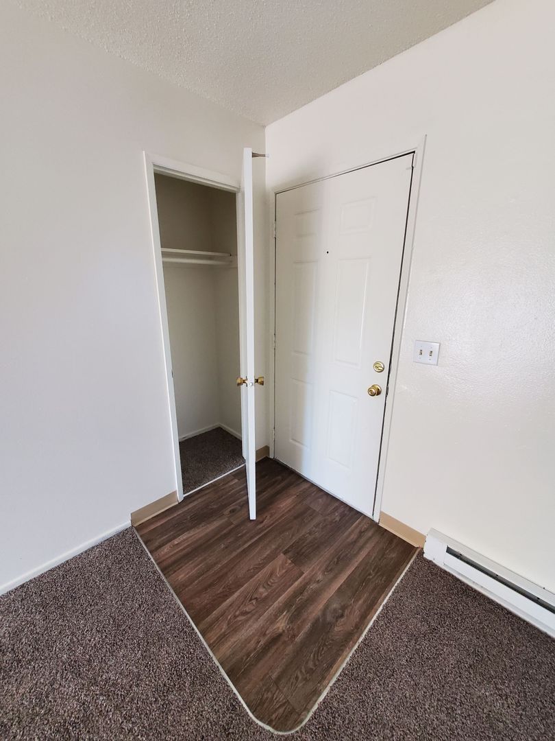 NE Salem 3 Bed, 1 Bath, 2nd Floor Apartment, Pet's are Welcome, COMING SOON! property image