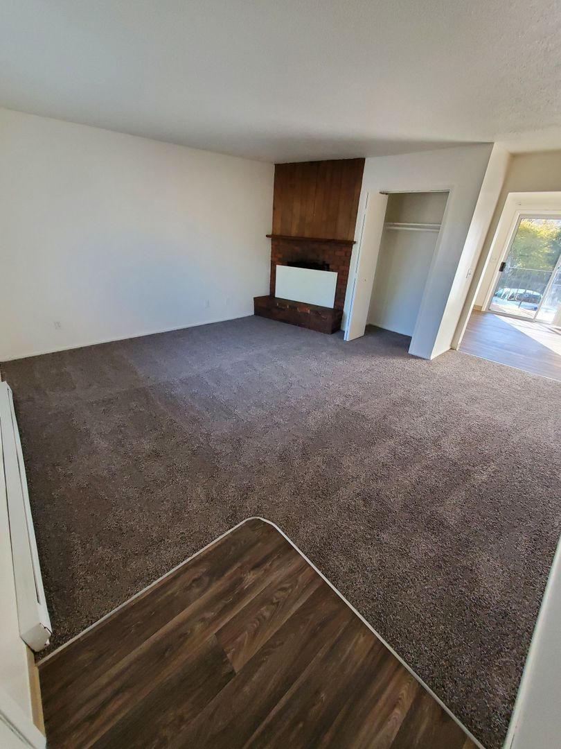 NE Salem 3 Bed, 1 Bath, 2nd Floor Apartment, Pet's are Welcome, COMING SOON! property image