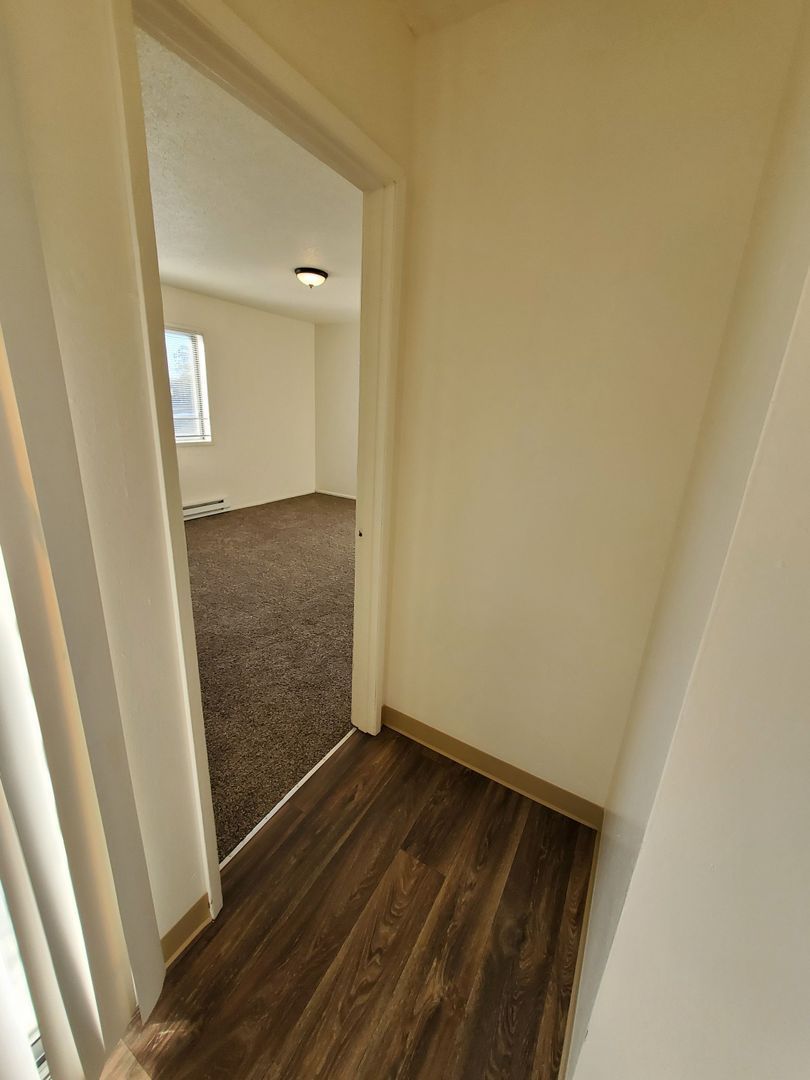 NE Salem 3 Bed, 1 Bath, 2nd Floor Apartment, Pet's are Welcome, COMING SOON! property image