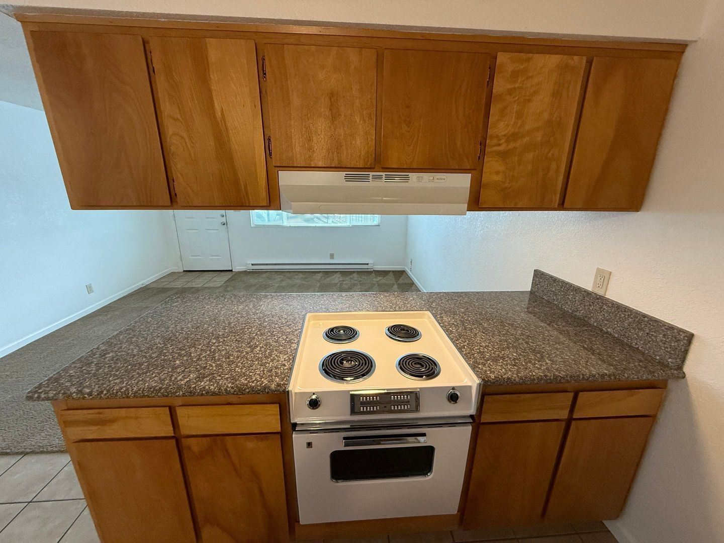 SW Albany, 1 Bed, 1 Bath, Spacious 1st Floor Apartment, Flat Fee for W/S/G, COMING SOON! property image