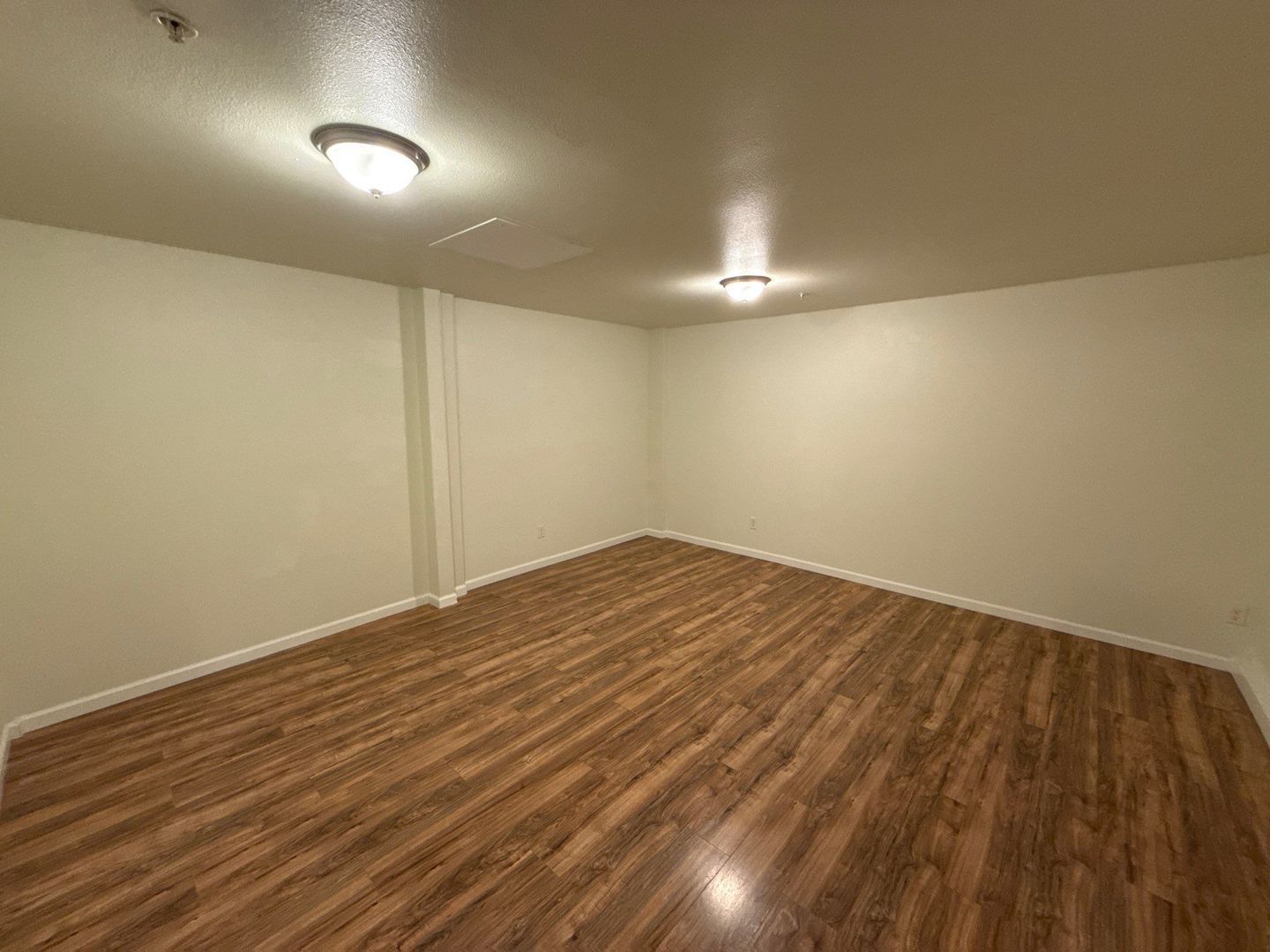 Mount Angel, 3 Bed, 2 Bath, 1st Floor Apartment, Pet Friendly, |AVAILABLE NOW! property image