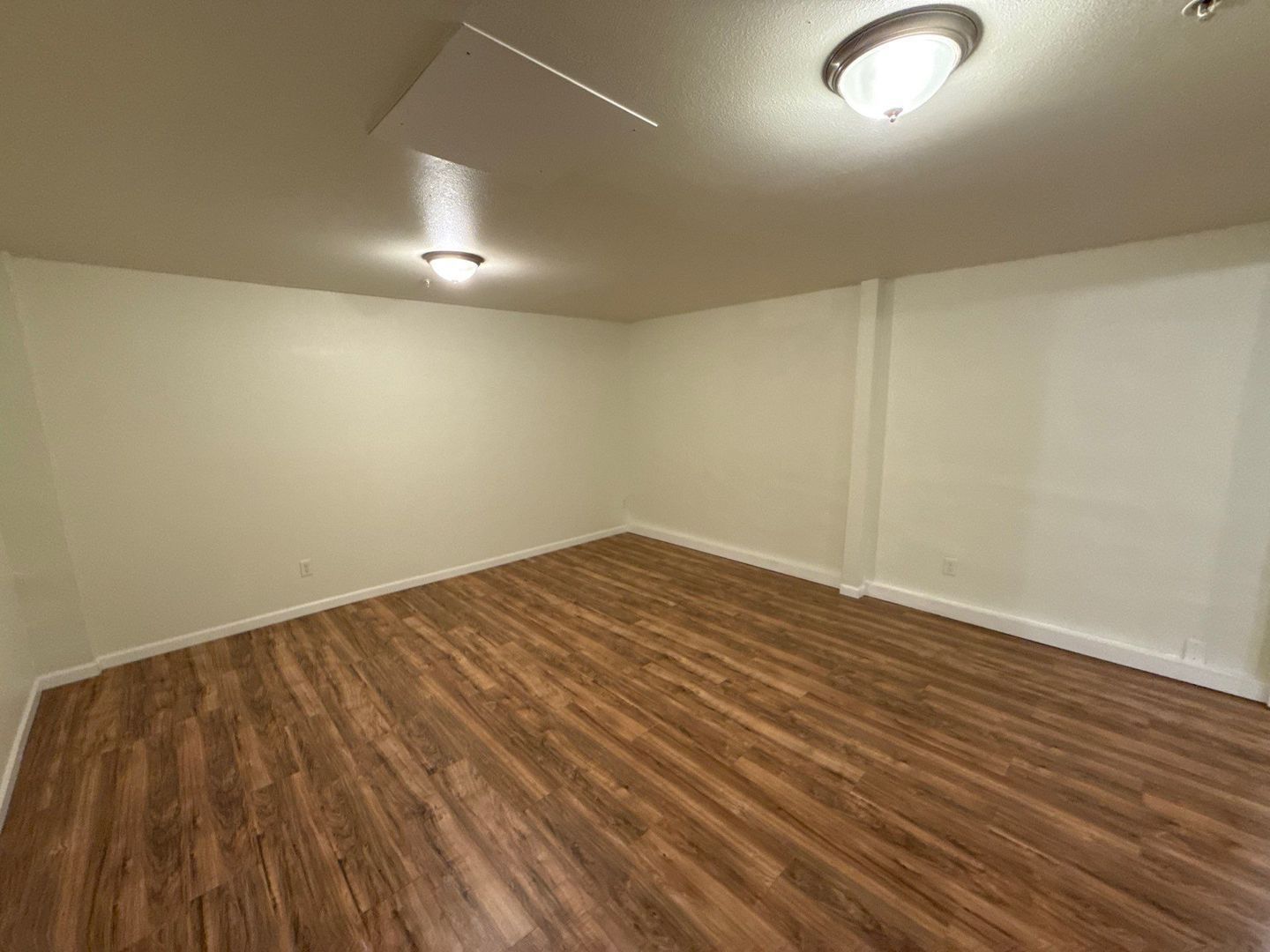 Mount Angel, 3 Bed, 2 Bath, 1st Floor Apartment, Pet Friendly, |AVAILABLE NOW! property image