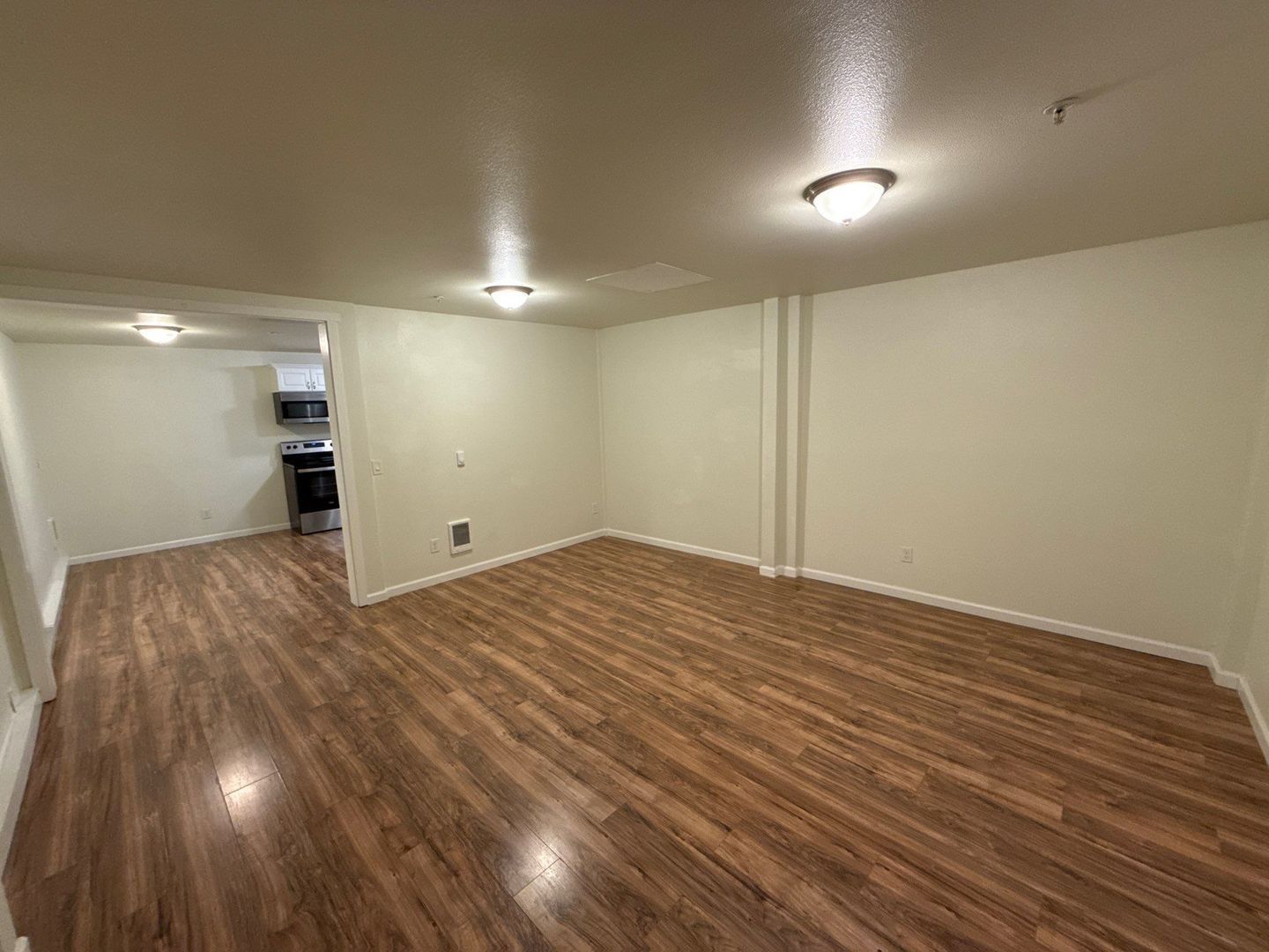 Mount Angel, 3 Bed, 2 Bath, 1st Floor Apartment, Pet Friendly, |AVAILABLE NOW! property image