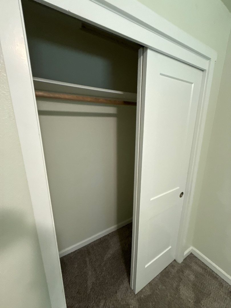 Mount Angel, 3 Bed, 2 Bath, 1st Floor Apartment, Pet Friendly, |AVAILABLE NOW! property image