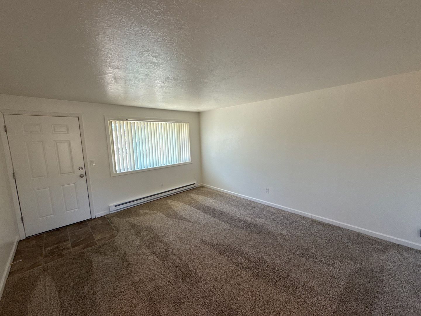 SE Dallas 2 Bed, 1 Bath, Apartment, Water/Sewer/Garbage Paid, AVAILABLE NOW! property image