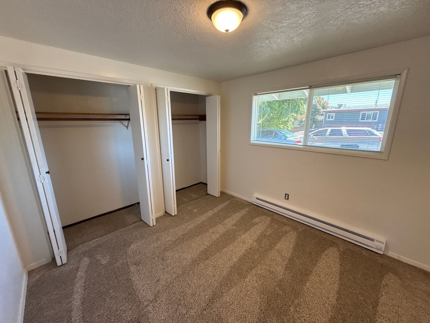 SE Dallas 2 Bed, 1 Bath, Apartment, Water/Sewer/Garbage Paid, AVAILABLE NOW! property image