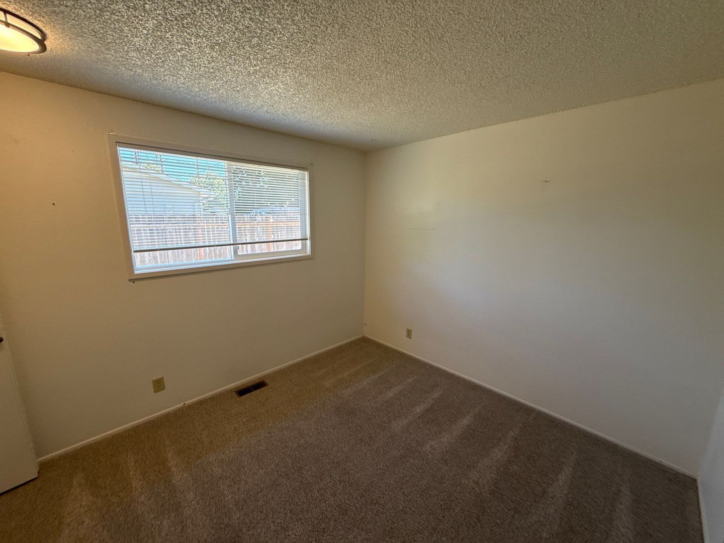 NW Salem 3 Bed 2 Bath, Single Family Home, AVAILABLE NOW! property image