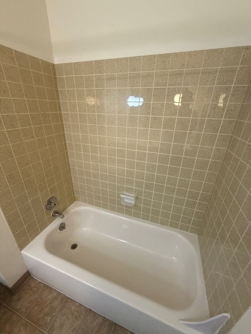 NW Salem 3 Bed 2 Bath, Single Family Home, AVAILABLE NOW! property image