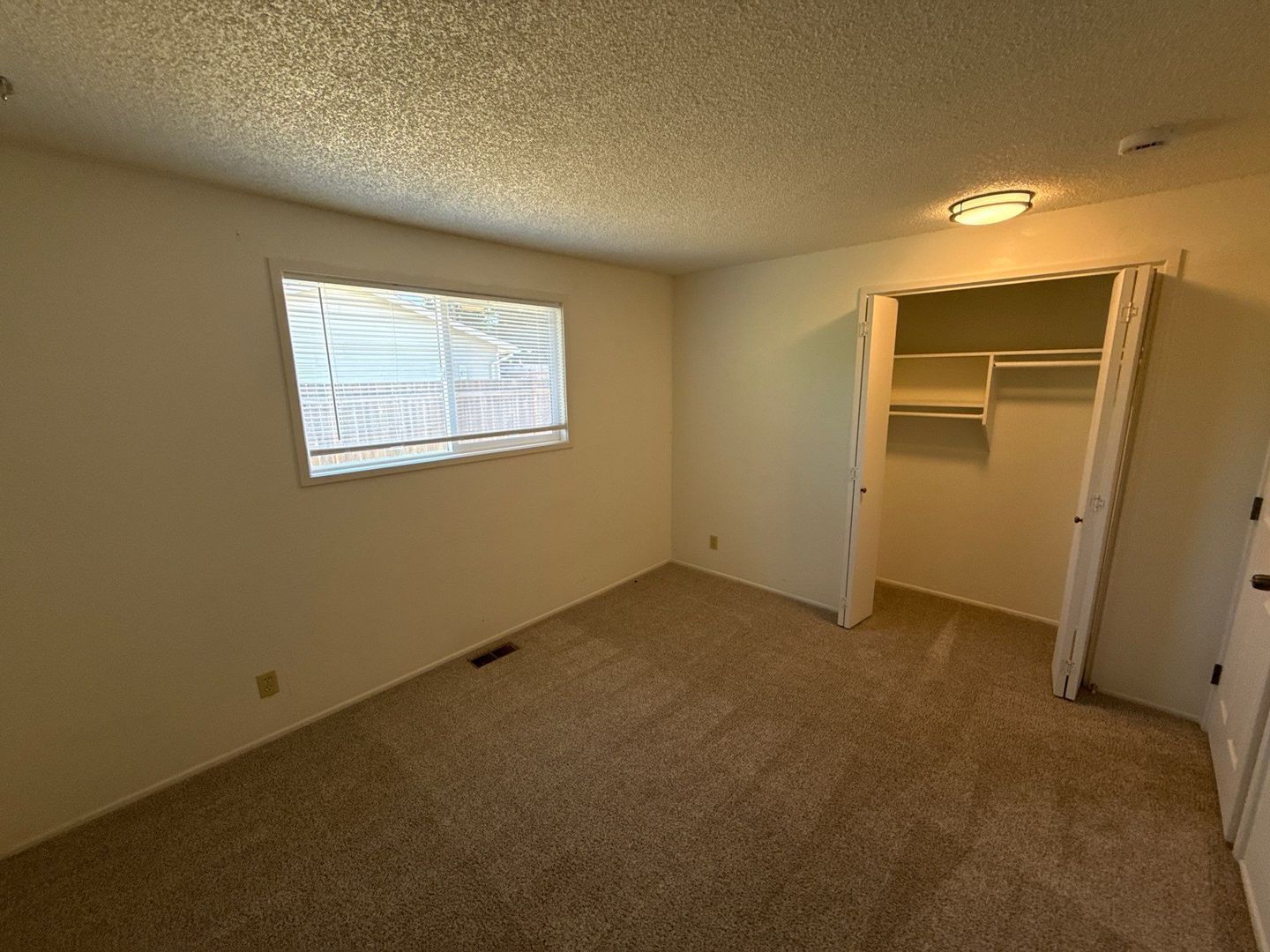 NW Salem 3 Bed 2 Bath, Single Family Home, AVAILABLE NOW! property image