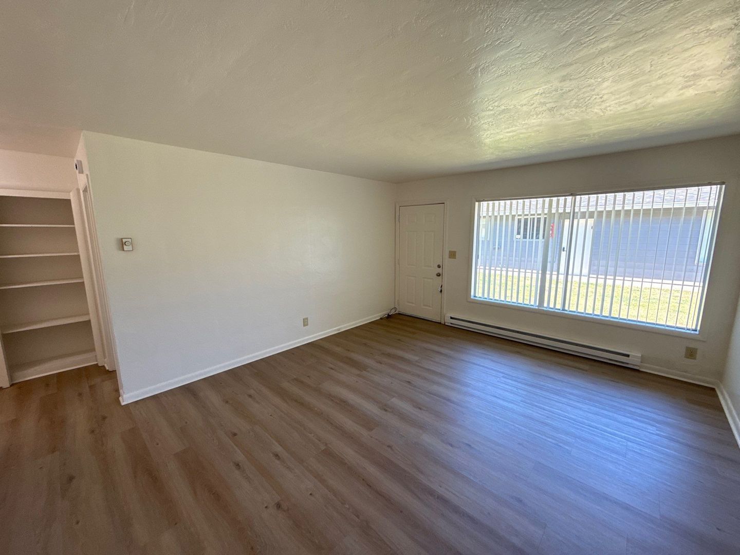 $945 First 3 Months, NE Salem 1 Bed, 1 Bath, Apartment | AVAILABLE NOW! property image