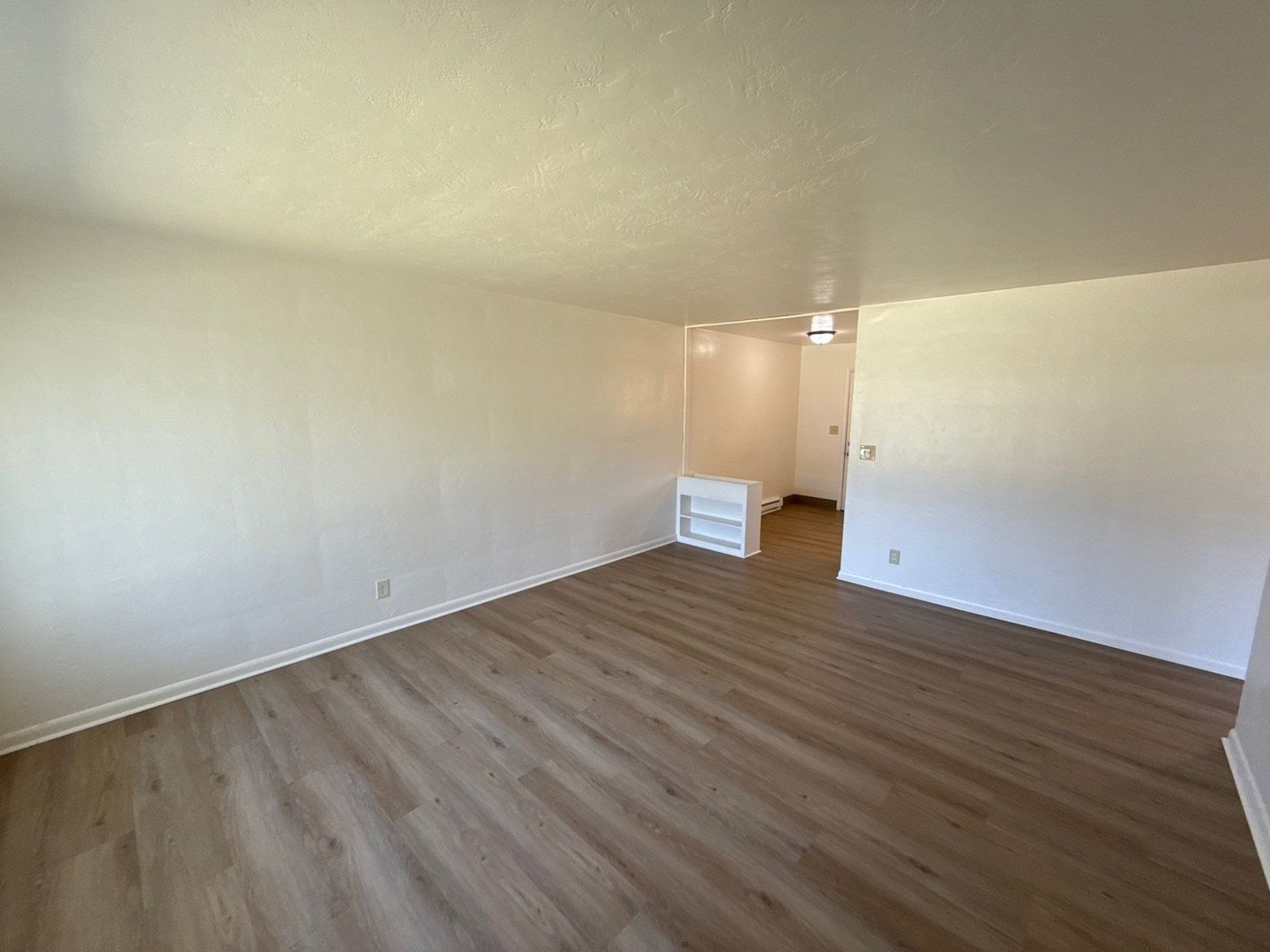 $945 First 3 Months, NE Salem 1 Bed, 1 Bath, Apartment | AVAILABLE NOW! property image