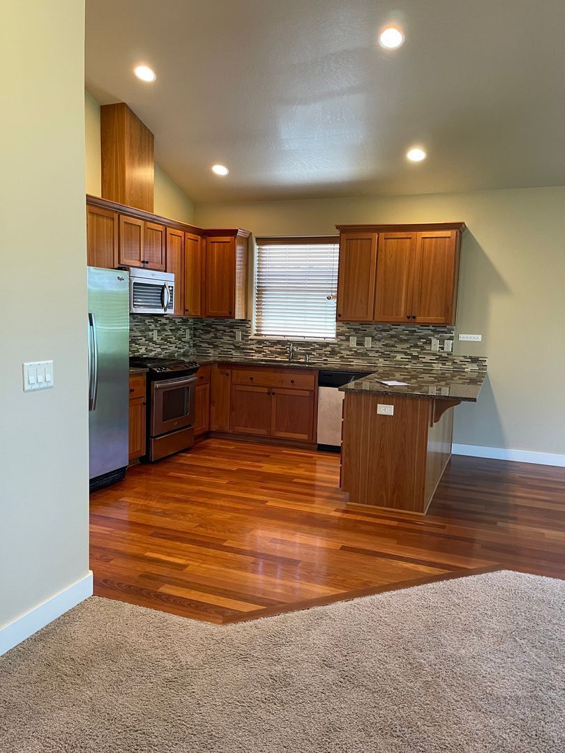 Beautiful Springfield 3 Bedroom home with 2 car garage COMING SOON! property image