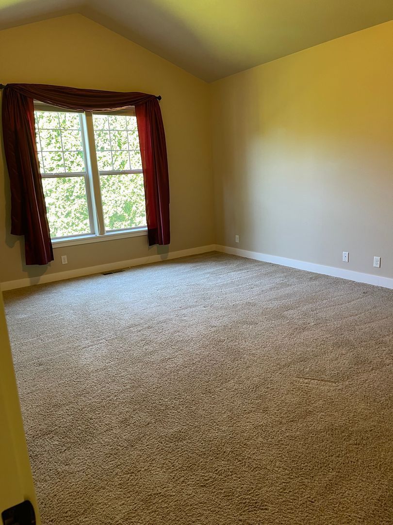 Beautiful Springfield 3 Bedroom home with 2 car garage COMING SOON! property image