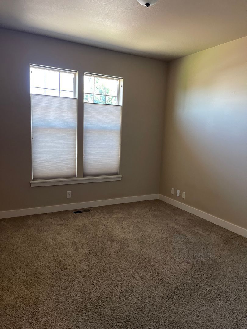 Beautiful Springfield 3 Bedroom home with 2 car garage COMING SOON! property image