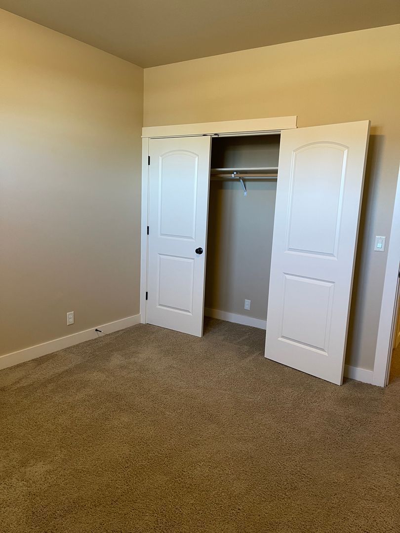 Beautiful Springfield 3 Bedroom home with 2 car garage COMING SOON! property image