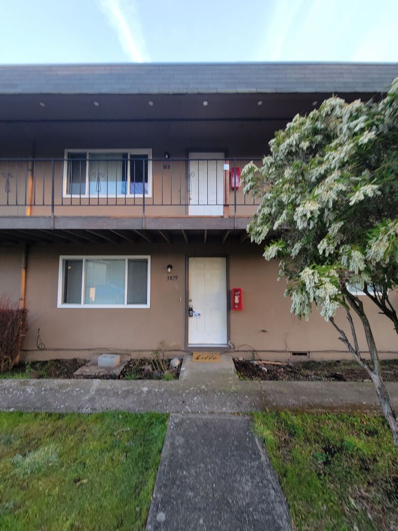 NE Salem, 2 Bed, 1 Bath, 1st Floor Apartment, AVAILABLE NOW! property image
