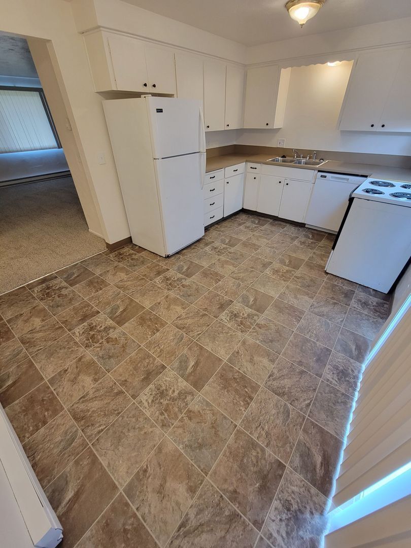 NE Salem, 2 Bed, 1 Bath, 1st Floor Apartment, AVAILABLE NOW! property image
