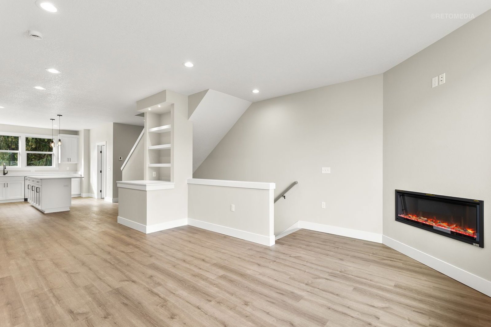 Keizer 3 Bed, 2.5 Bath, Town-Home, AVAILABLE NOW! property image