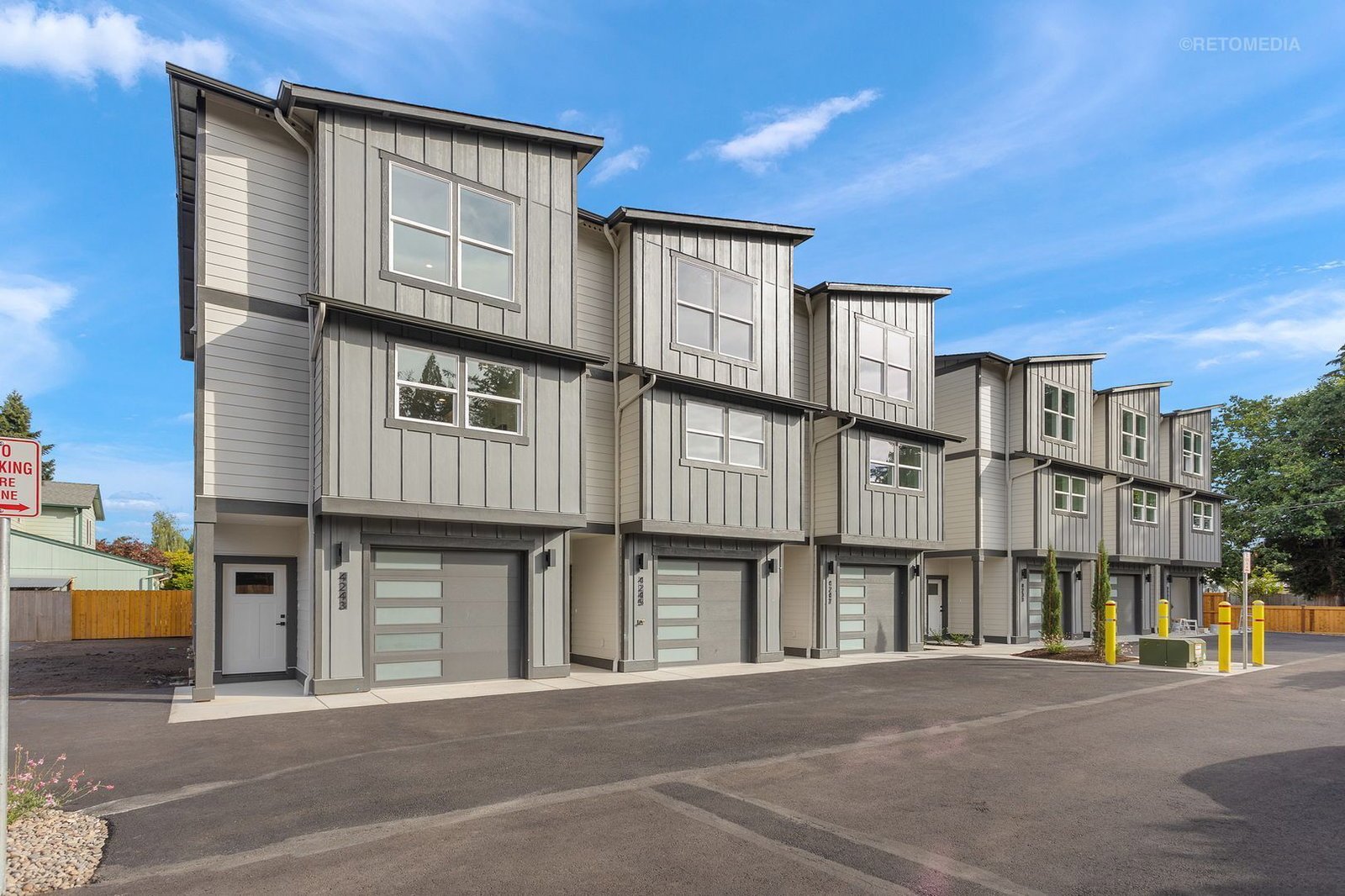 Keizer 3 Bed, 2.5 Bath, Town-Home, AVAILABLE NOW! property image