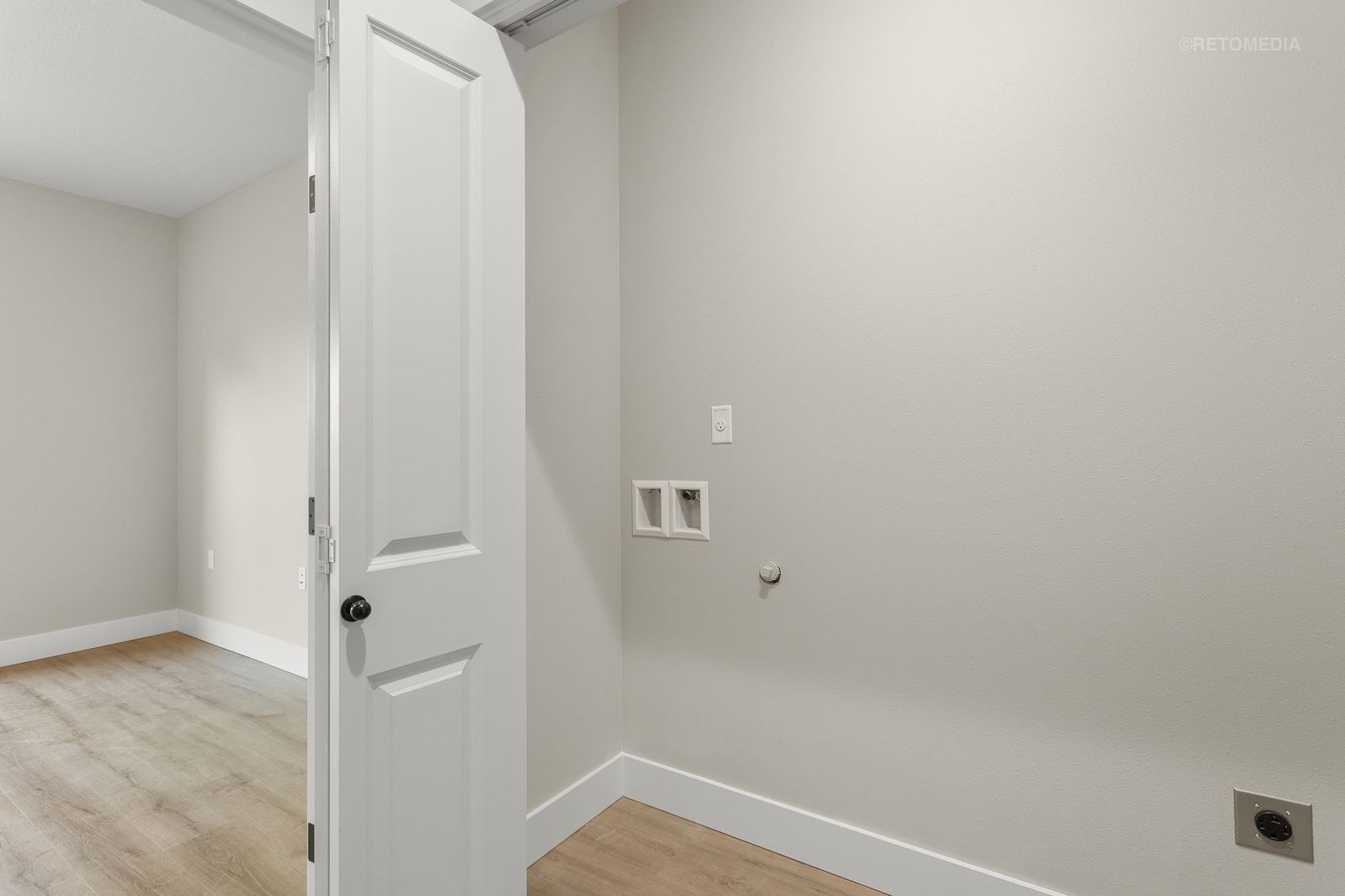 Keizer 3 Bed, 2.5 Bath, Town-Home, AVAILABLE NOW! property image