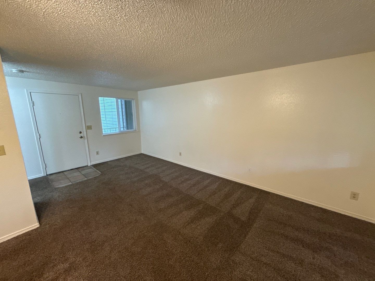 $1,025 First 3 Months, S Salem 1 Bed, 1 Bath 2nd Floor Apartment, W/S/G Paid, AVAILABLE NOW! property image