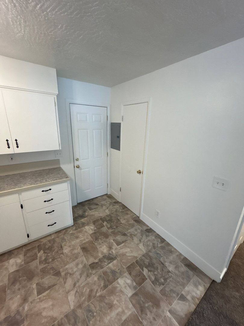 $945 First 3 Months, SPACIOUS SE Salem 1 Bed, 1 Bath, Apartment | AVAILABLE NOW! property image