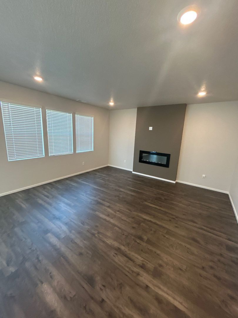 NE. Salem 4 Bed + Bonus Room, 2.5 Bath Single Family Home, AVAILABLE NOW! property image