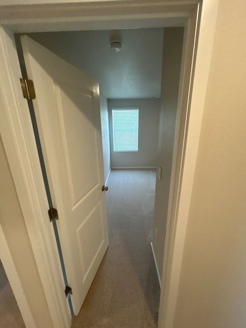 NE. Salem 4 Bed + Bonus Room, 2.5 Bath Single Family Home, AVAILABLE NOW! property image