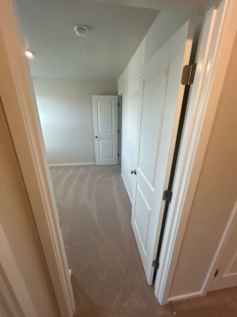 NE. Salem 4 Bed + Bonus Room, 2.5 Bath Single Family Home, AVAILABLE NOW! property image