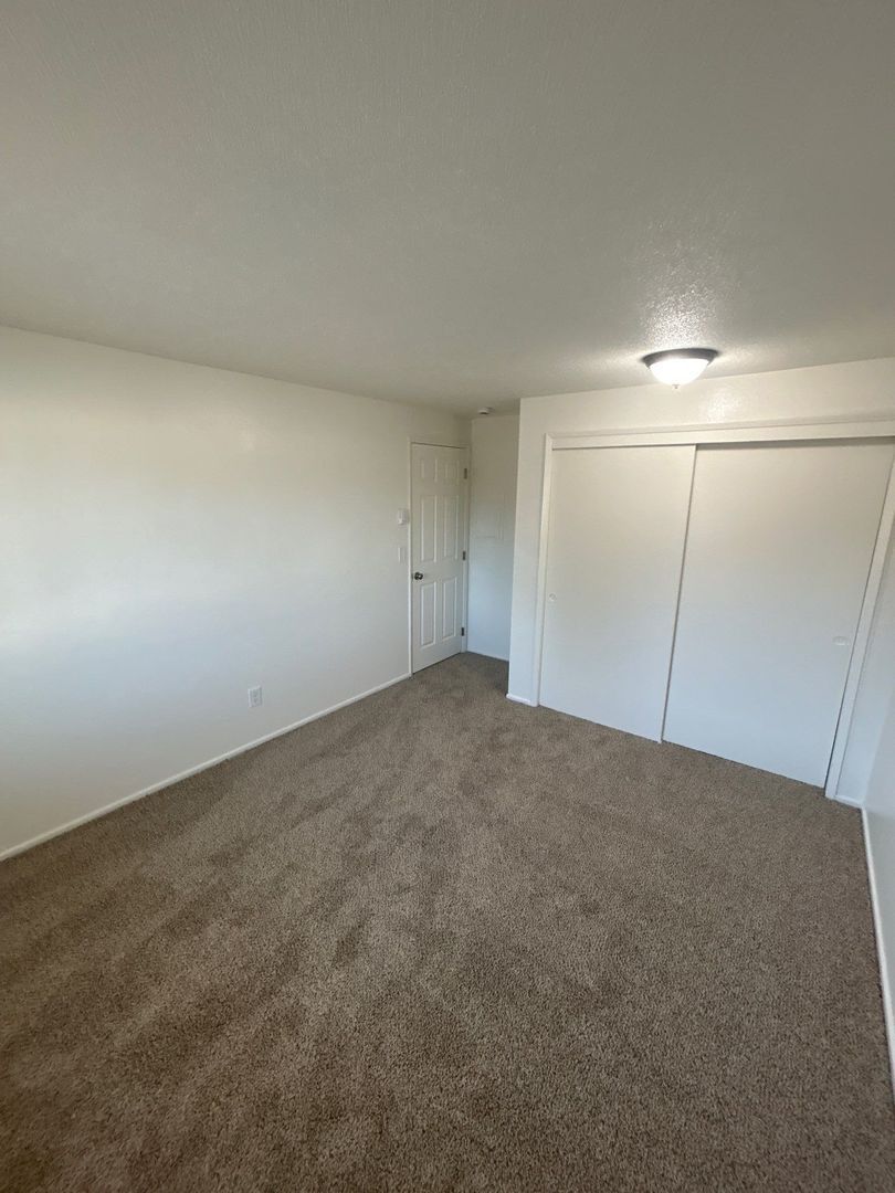 NE Salem, 2 Bed, 1 Bath, 1st Floor Apartment, AVAILABLE NOW! property image