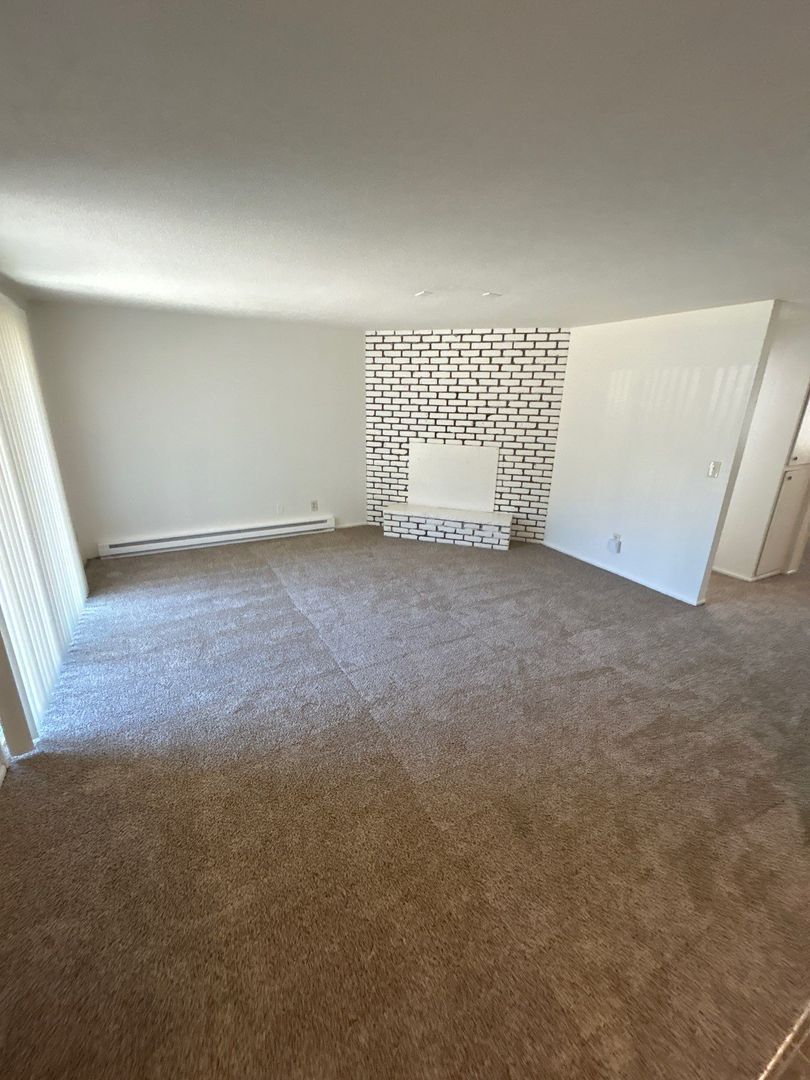 NE Salem, 2 Bed, 1 Bath, 1st Floor Apartment, AVAILABLE NOW! property image