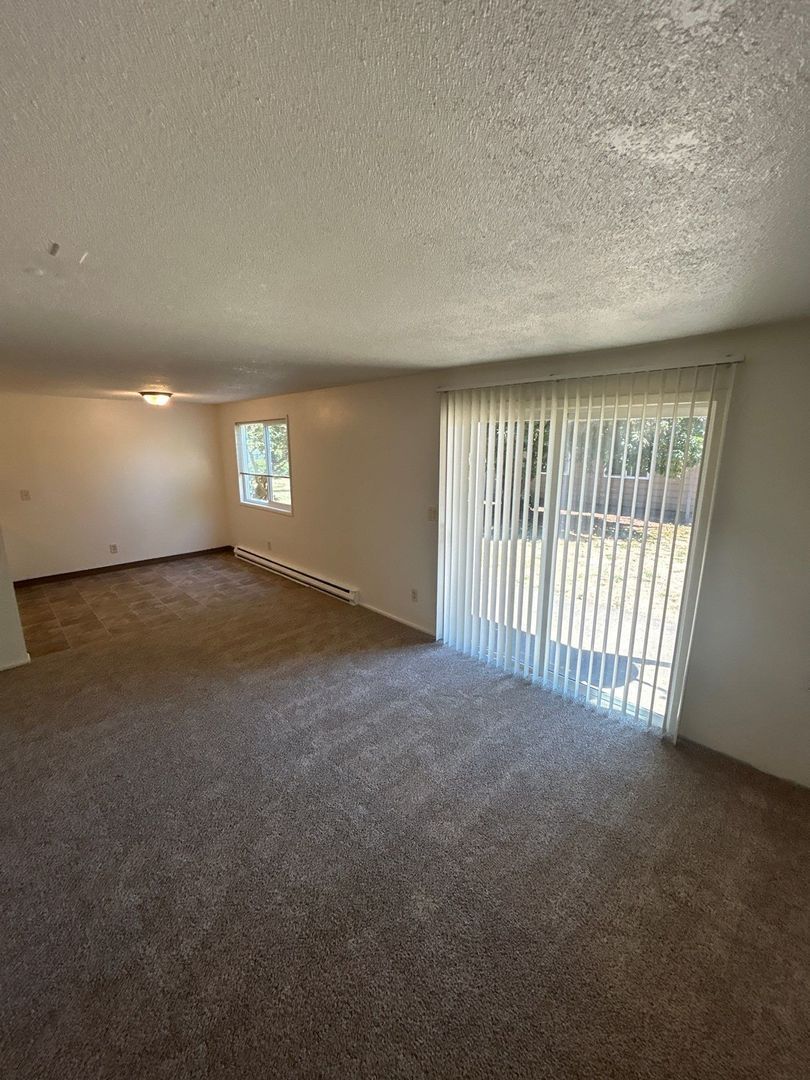NE Salem, 2 Bed, 1 Bath, 1st Floor Apartment, AVAILABLE NOW! property image
