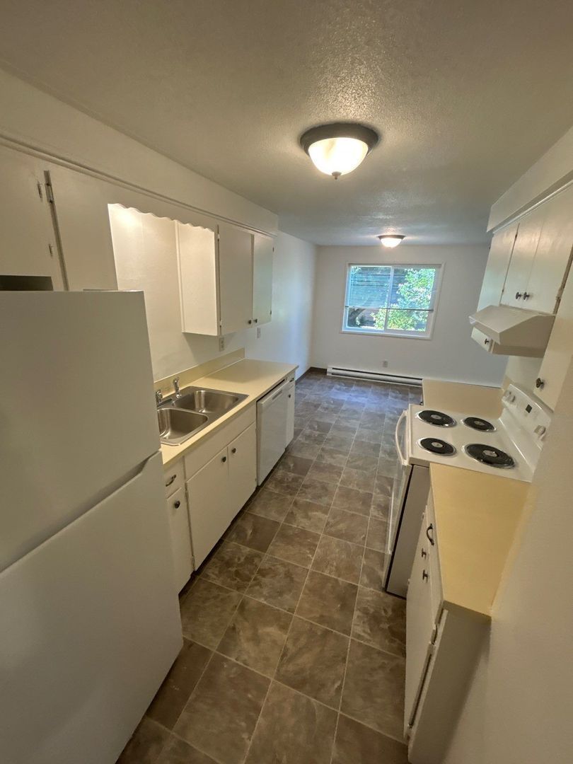 NE Salem, 2 Bed, 1 Bath, 1st Floor Apartment, AVAILABLE NOW! property image